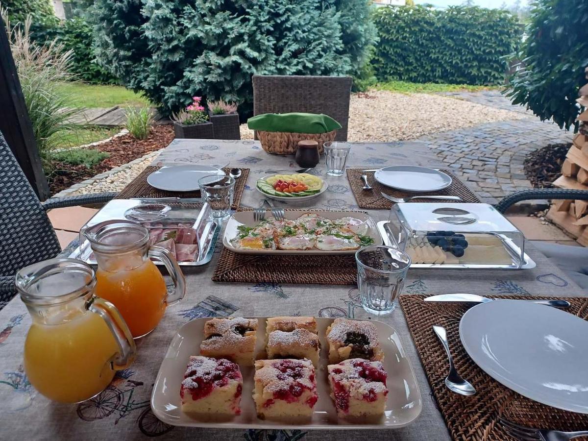 Ubytovani V Soukromi Na Sadove 906 - Valtice Esterno foto