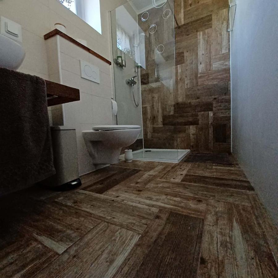 Ubytovani V Soukromi Na Sadove 906 - Valtice Esterno foto